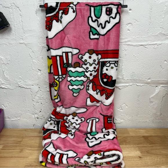 Hello Kitty Gingerbread House Christmas Blanket - Picture 2 of 3